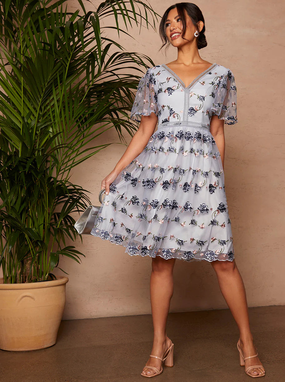 Embroidered Lace 3 4 Sleeve Midi Dress Blush
